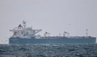 যুক্তরাষ্ট্রগামী তেল ট্যাঙ্কার আটক করেছে ইরান