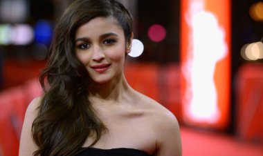 পাপারাজ্জিদের বিনয়ী হতে বললেন আলিয়া