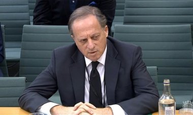 বরিস জনসনের ঋণ নিয়ে ক্ষোভের মধ্যে বিবিসি প্রধানের পদত্যাগ