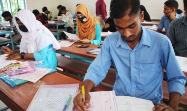 বাবার লাশ বাড়িতে রেখে পরীক্ষা কেন্দ্রে ছেলে