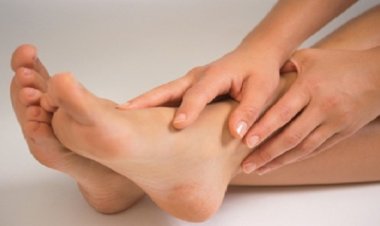 স্নায়ুর কোন সমস্যায় হাত-পা জ্বালাপোড়া করে