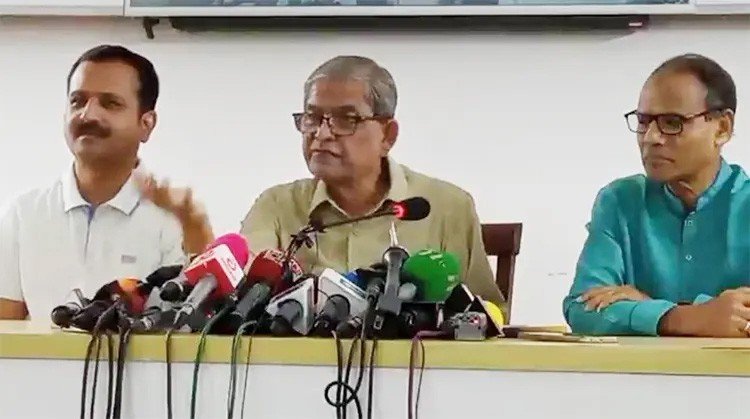 বিরোধীদের ভীতি প্রদর্শন করে নির্মূল করতে চায় সরকার: ফখরুল