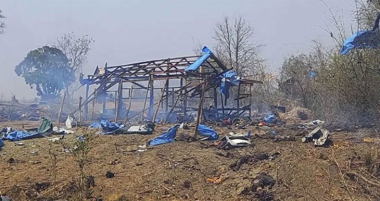 মিয়ানমারে সেনাবাহিনীর বিমান হামলা, নিহত বেড়ে ১০০