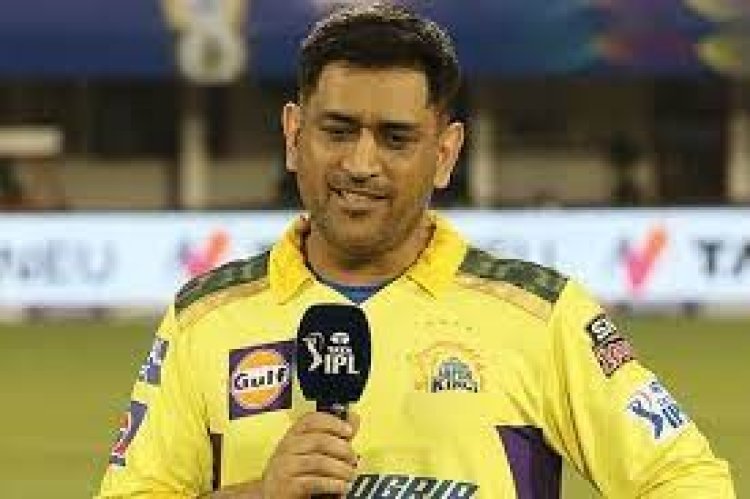 চোট নিয়েই আইপিএল খেলছেন ধোনি