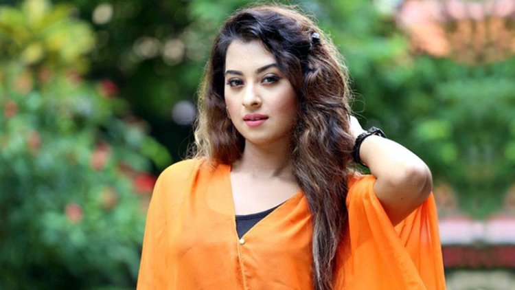 ‘ভাইরাল’ শবনম বুবলী