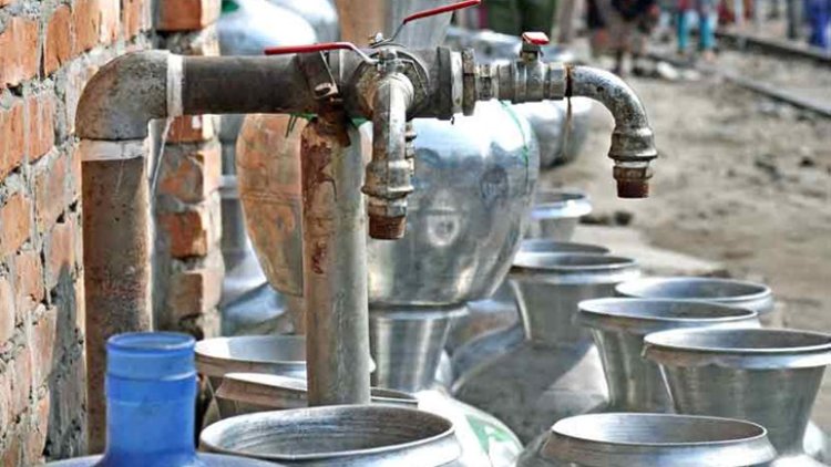 রাজধানীর বিভিন্ন এলাকায় পানির তীব্র সংকট