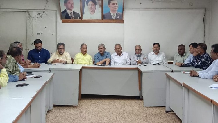 বিএনপি মহাসচিব মির্জা ফখরুল ইসলাম আলমগীর এর সাথে জাতীয়তাবাদী শ্রমিক দলের মতবিনিময় সভা