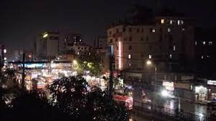 রাজধানীতে ৭৪ কিলোমিটার বেগে ঝড়, হালকা বৃষ্টি