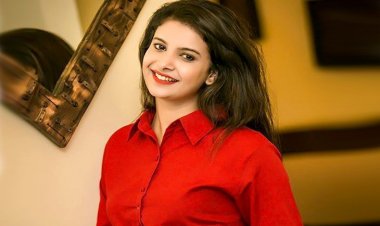 তরুণদের উদ্দেশ্যে যা বললেন শবনম ফারিয়া