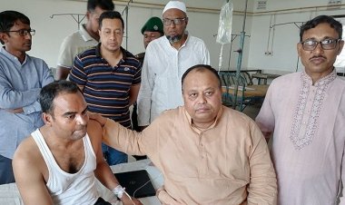 খুলনায় নিয়োগকে কেন্দ্র করে বিশ^বিদ্যালয়ের প্রতিনিধিকে  মারধর করার অভিযোগ ইউপি চেয়ারম্যানের বিরুদ্ধে 