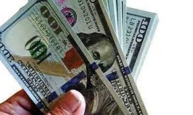 রিজার্ভ কমে তিন দশকের নিচে, বাড়ছে বিদেশী ঋণ শোধের চাপ