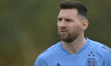 মরুর পথে রোনাল্ডোর পর মেসিও