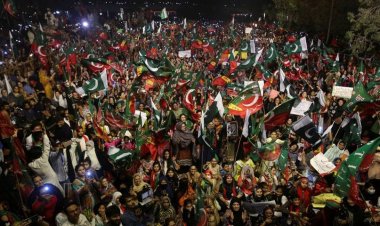 ক্ষোভে ফেটে পড়েছে পাকিস্তান, যেভাবে চলছে প্রতিবাদ- বিক্ষোভ