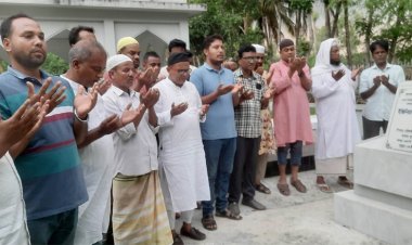 ফুলবাড়িয়ার সাবেক এমপির কবর জিয়ারত করেন কেন্দ্রীয় যুবদল নেতা করিম সরকার 