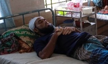 শ্রীপুরে মুক্তিযোদ্ধা পরিবারের উপর হামলা, ভাংচুর-লুটপাট, আহত ১