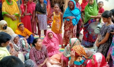 বৃদ্ধ বাবাকে কুপিয়ে হত্যা করল ছেলে