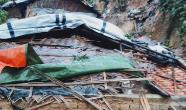 ঘূর্ণিঝড় মোখায় ভাঙল রোহিঙ্গা ক্যাম্পের ৫০০ ঘর