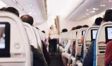 মাঝ আকাশে প্লেনে হঠাৎ তীব্র ঝাঁকুনি, আহত অনেক যাত্রী