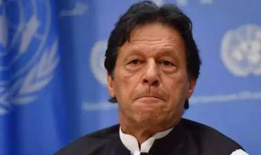 ইমরানের বাড়ি ঘিরে ফেলেছে পুলিশ, ফের গ্রেপ্তারের শঙ্কা