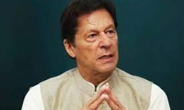 ইমরান খানের বাড়িতে যাওয়ার রাস্তা বন্ধ