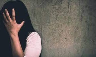 প্রেমের ফাঁদের ফেলে না’গঞ্জের কিশোরীকে ভারতে পাচার পতিতালয়ে বিক্রির চেষ্টা