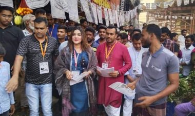 গাসিক নির্বাচনে নৌকার নির্বাচনী প্রচারণায় মাঠে নামলেন নায়িকা মাহি