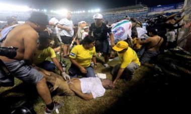 এল সালভাদর স্টেডিয়ামে পদদলিত হয়ে অন্তত ৯ জনের প্রাণহানি