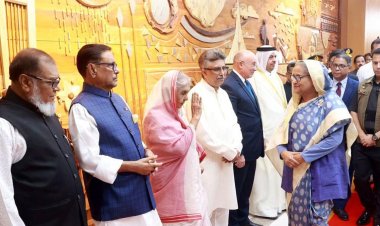কাতারের উদ্দেশে ঢাকা ছেড়েছেন প্রধানমন্ত্রী