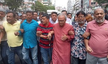 মজনুর মুক্তির দাবিতে নয়াপল্টনে বিএনপির বিক্ষোভ