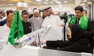 হজযাত্রীদের ফুল ও খেজুর দিয়ে বরণ করছে সৌদি আরব