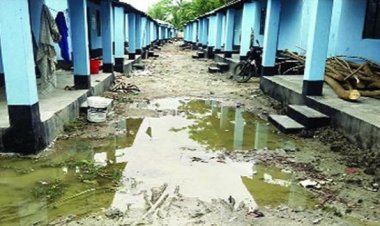 উপহারের ঘরে ভোগান্তি: দু’মাসেও মেলেনি পানি-বিদ্যুৎ, খুলে পড়ছে দরজা-জানালা