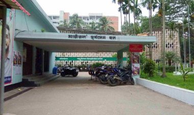 ঢাবির চার শিক্ষার্থীকে পিটিয়ে হলছাড়া করার অভিযোগ ছাত্রলীগের বিরুদ্ধে