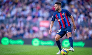 ১১ বছর পর বার্সা ছাড়ছেন আলবা