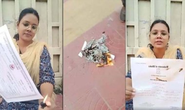 ‘সার্টিফিকেট রেখে লাভ কী?’ পুড়িয়ে ফেললেন ইডেন শিক্ষার্থী