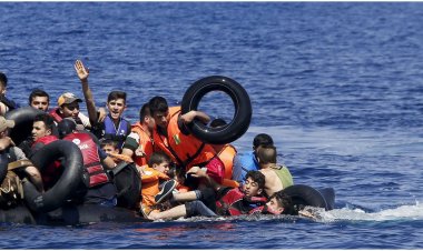 ইতালির উপকূল থেকে ৬০০ অভিবাসী উদ্ধার