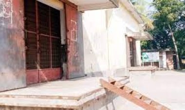 তাড়াশ খাদ্যগুদাম: দুই কর্মকর্তার পকেটে দেড়শ টন ধানের টাকা