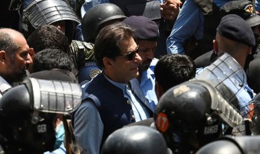 ‘ইমরান খানের বিচার সামরিক আদালতে হওয়া উচিত’