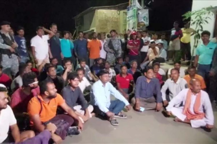 পরকীয়ার পথ সুগম করতে কন্যাকে পুড়িয়ে মারার চেষ্টা মায়ের