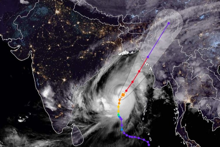 উপকূলের আরও কাছাকাছি ঘূর্ণিঝড় মোখা, গতি বেড়ে ১৭৫ কিলোমিটার