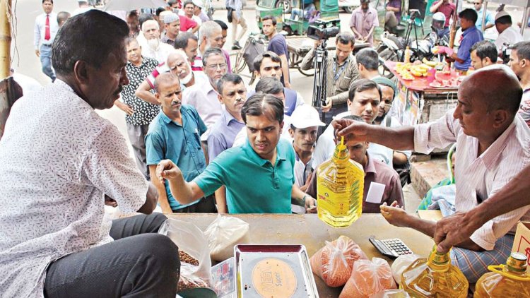 ৭০ টাকায় চিনি, ১১০ টাকায় সয়াবিন তেল বিক্রি করবে টিসিবি