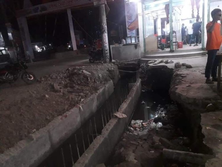 ৩০৫ কোটি টাকা ব্যয়ে নকশা মেনে হচ্ছে না কুষ্টিয়া ফোর লেনের কাজ