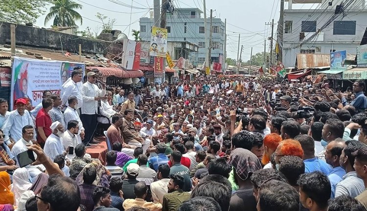তিন ছক্কার কারণে আওয়ামী লীগ এখন ফুক্কা -আলাল