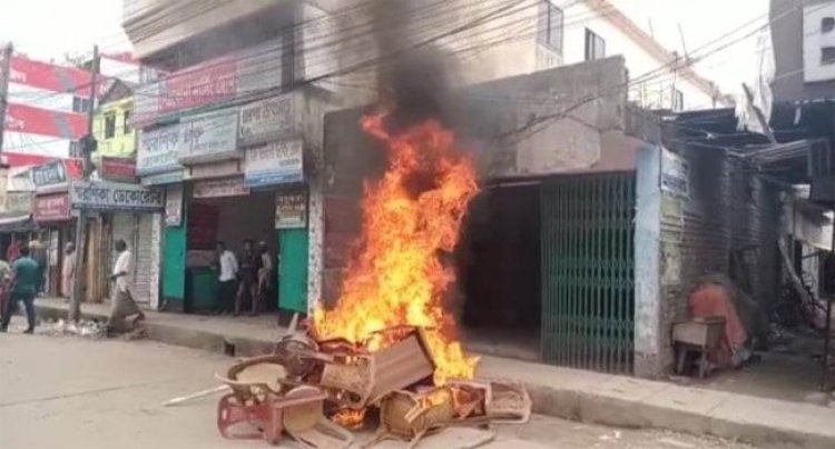 নেত্রকোনায় বিএনপি কার্যালয়ে আ’লীগের ভাঙচুর ও অগ্নিসংযোগ