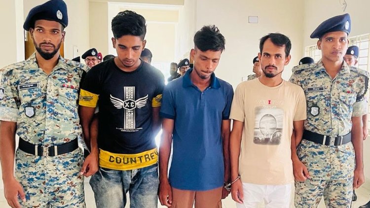 অনলাইনে বিটকয়েন লেনদেন, ৩ যুবক আটক