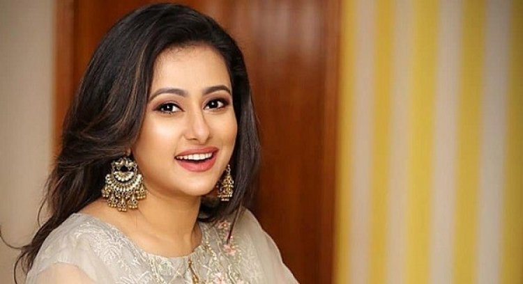 ভাইরাল হওয়ার দিক থেকে পিছিয়ে আছি: পূর্ণিমা