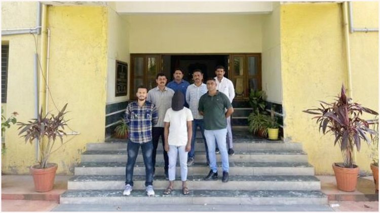 গুজরাটে আল-কায়েদার সদস্য নিয়োগের সময় ৪ বাংলাদেশি গ্রেপ্তার