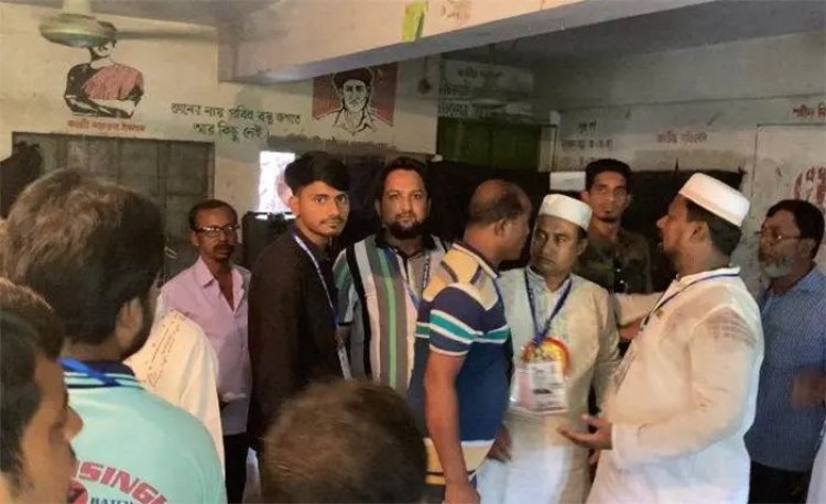 গোপন কক্ষে জোর করে নৌকা প্রতীকে ভোট নেয়ার অভিযোগ, উত্তেজনা