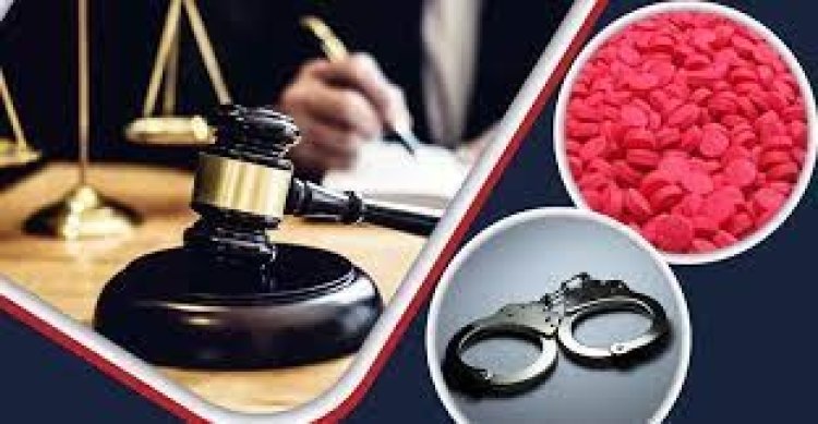 খুঁজে পায়নি পুলিশ, আদালতে এসে নিজেই ধরা দিলেন মাদক কারবারি