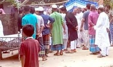 কবুতরকে খাবার দিতে গিয়ে বিদ্যুৎস্পৃষ্টে স্বামী-স্ত্রীর মৃত্যু