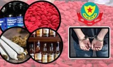 ঢাকায় পুলিশের অভিযানে গ্রেপ্তার ৩২